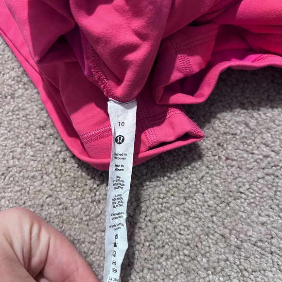 Lululemon Lipgloss 6 inch align shorts- worn only a handful of times. size 10 - Picture 3 of 9